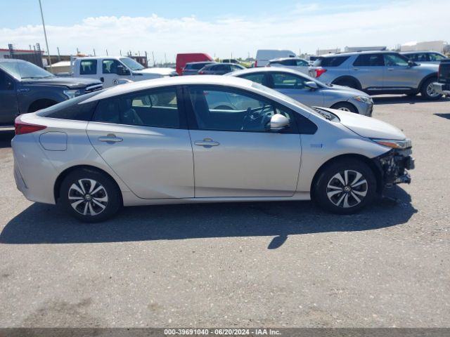 JTDKARFP1H3040385 Toyota Prius Prime Premium