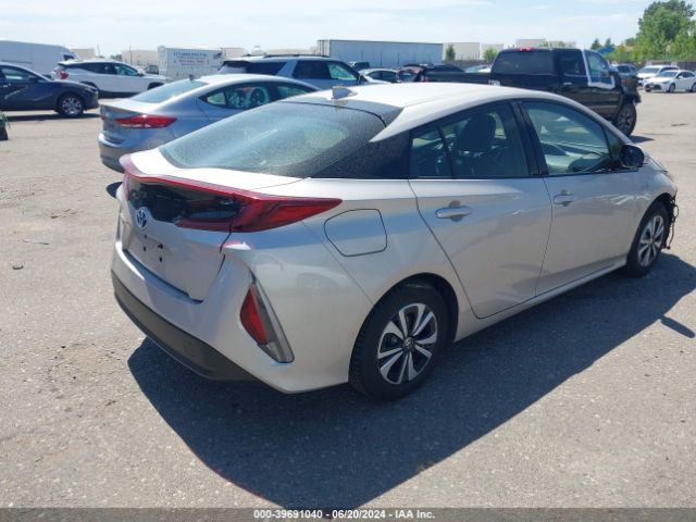 JTDKARFP1H3040385 Toyota Prius Prime Premium