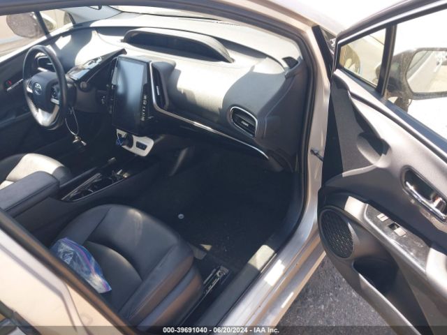 JTDKARFP1H3040385 Toyota Prius Prime Premium
