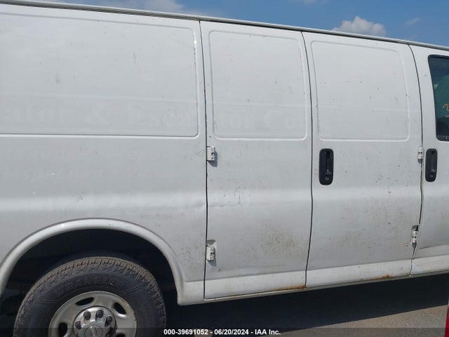 Chevrolet Express 2500 Work Van 2016 1GCWGAFF6G1222778 Image 13