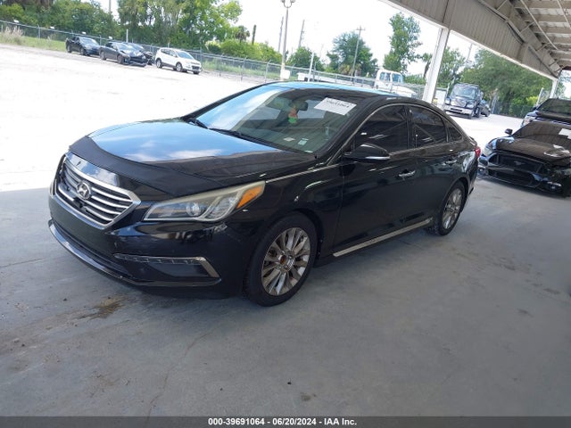 Hyundai Sonata Limited 2015 5NPE34AF1FH257512 Image 2