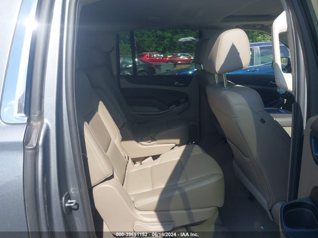 Chevrolet Suburban Premier 2019 1GNSKJKC1KR287256 Image 8
