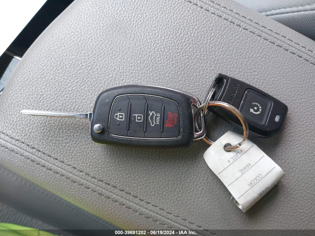 Hyundai Sonata 2017 5NPE24AF9HH570765 Image 11