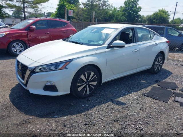 1N4BL4DW1NN303309 Nissan Altima Sv Intelligent Awd