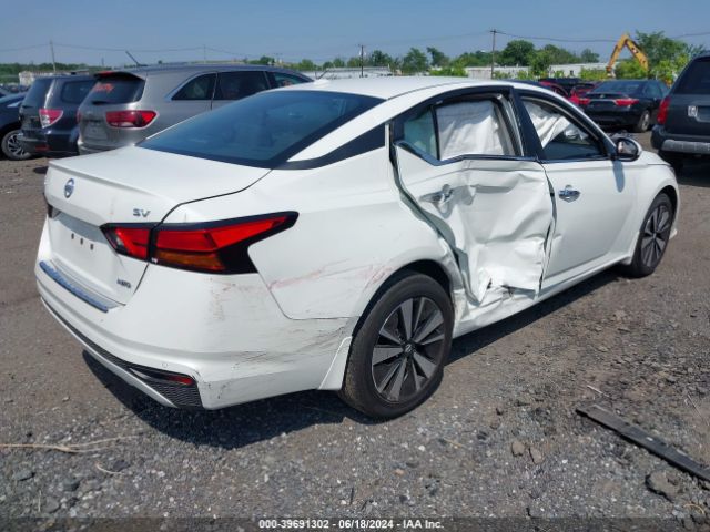 1N4BL4DW1NN303309 Nissan Altima Sv Intelligent Awd
