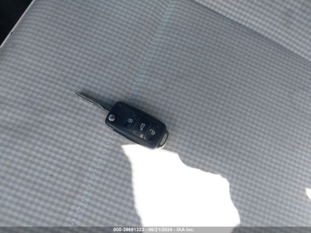 3VWF17AT6FM655324 Volkswagen Beetle 1.8t Classic