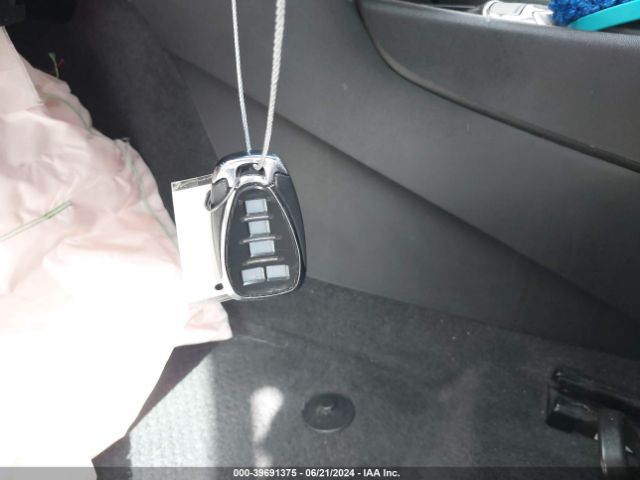 1G1ZB5ST1MF040783 Chevrolet Malibu Fwd Ls