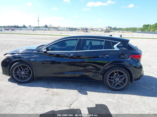 SJKCH5CPXHA014681 Infiniti Qx30 Sport