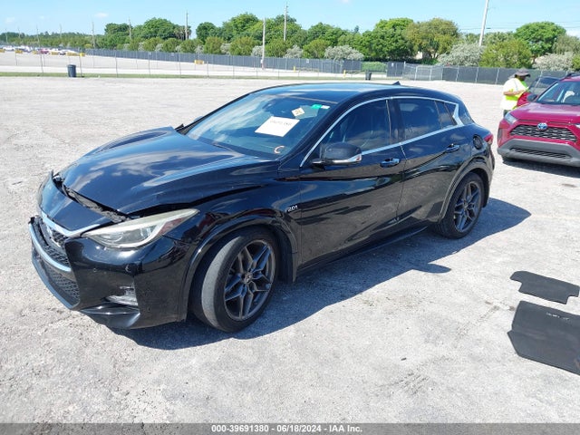 SJKCH5CPXHA014681 Infiniti Qx30 Sport