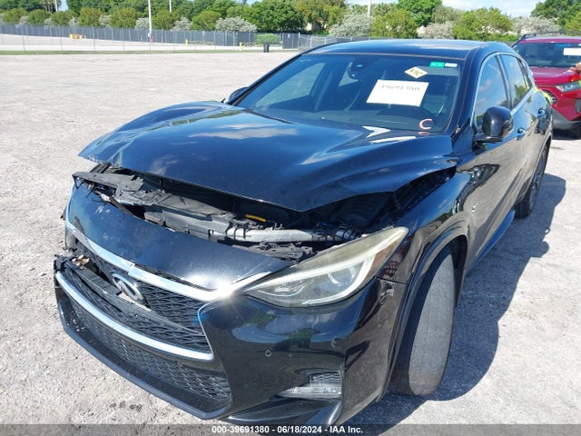 SJKCH5CPXHA014681 Infiniti Qx30 Sport