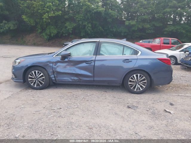 4S3BNAF60J3040266 Subaru Legacy 2.5i Premium