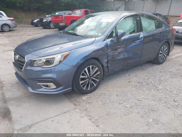 4S3BNAF60J3040266 Subaru Legacy 2.5i Premium