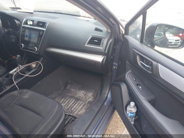4S3BNAF60J3040266 Subaru Legacy 2.5i Premium