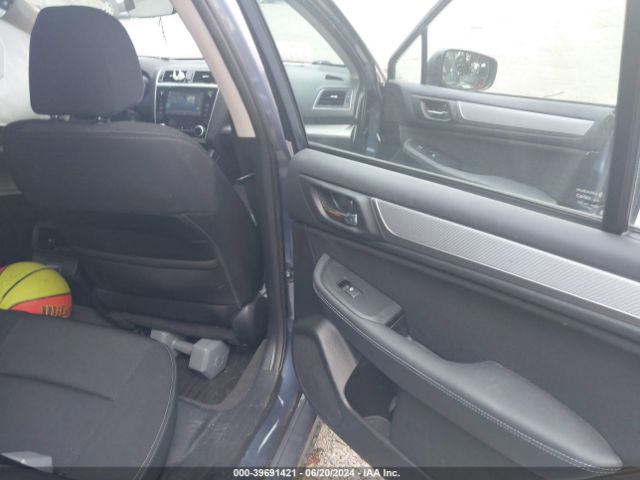 4S3BNAF60J3040266 Subaru Legacy 2.5i Premium