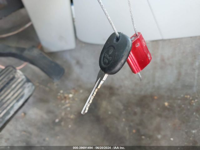 1GKS1CE00ER225316 GMC YUKON SLT