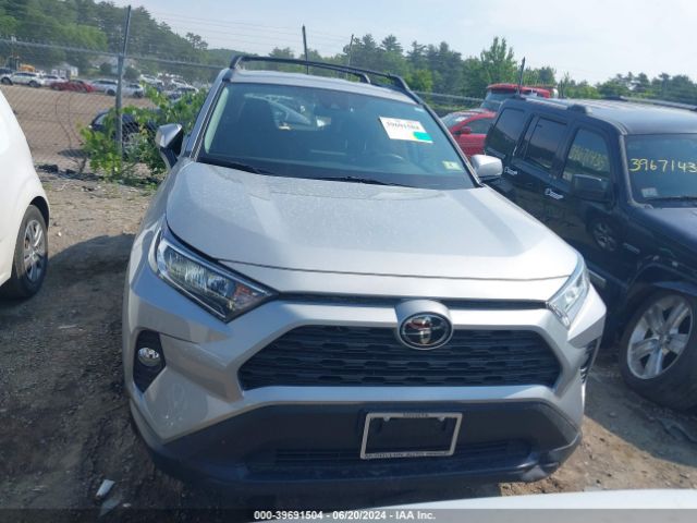 2T3P1RFV4MW196318 Toyota Rav4 Xle