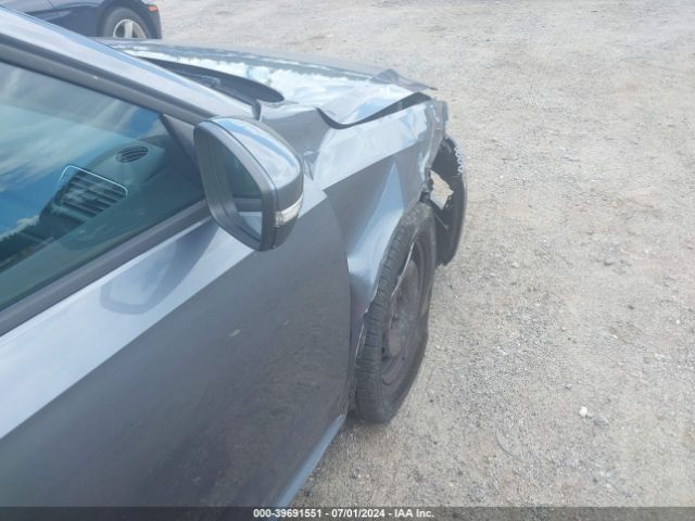 1VWAT7A37EC030869 Volkswagen Passat 1.8t S