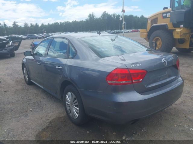 1VWAT7A37EC030869 Volkswagen Passat 1.8t S