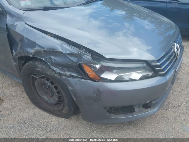 1VWAT7A37EC030869 Volkswagen Passat 1.8t S
