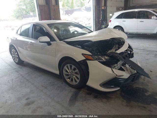 Toyota CAMRY LE 2023 4T1C11BK4PU107906 Image 1