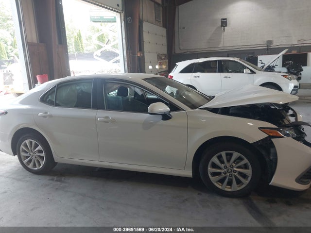Toyota CAMRY LE 2023 4T1C11BK4PU107906 Image 13