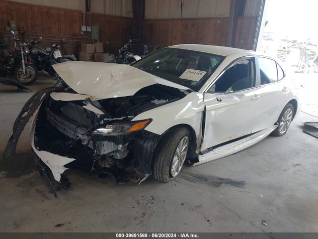 Toyota CAMRY LE 2023 4T1C11BK4PU107906 Image 2