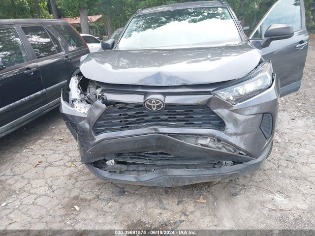 Toyota RAV4 LE 2020 2T3H1RFV2LW084085 Image 6