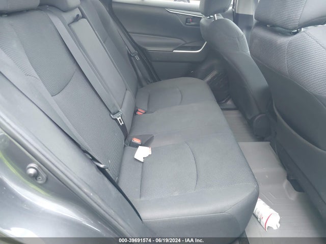 Toyota RAV4 LE 2020 2T3H1RFV2LW084085 Image 8