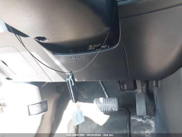 JA4AZ3A34EZ005770 Mitsubishi Outlander Se