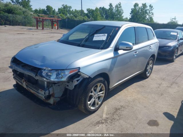 JA4AZ3A34EZ005770 Mitsubishi Outlander Se