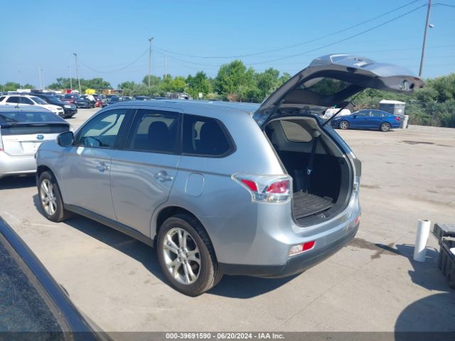 JA4AZ3A34EZ005770 Mitsubishi Outlander Se