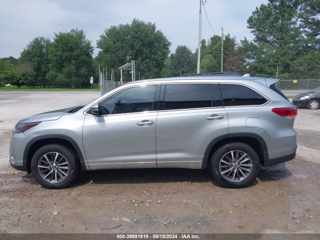 Toyota Highlander Xle 2018 5TDKZRFH3JS283931 Image 14