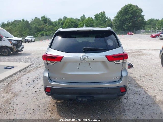 Toyota Highlander Xle 2018 5TDKZRFH3JS283931 Image 16
