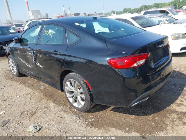 1C3CCCBG3FN517776 Chrysler 200 S
