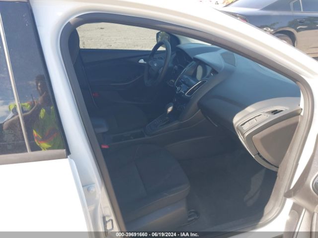 1FADP3M29HL336661 Ford FOCUS SEL