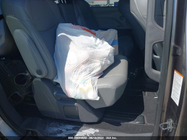 Toyota SIENNA XLE 2021 5TDYRKEC1MS065157 Image 8