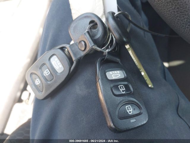 5NPD74LF0KH464335 Hyundai ELANTRA SE