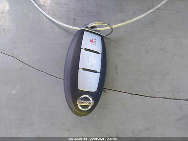 5N1AT2MT1GC735747 Nissan Rogue Sl