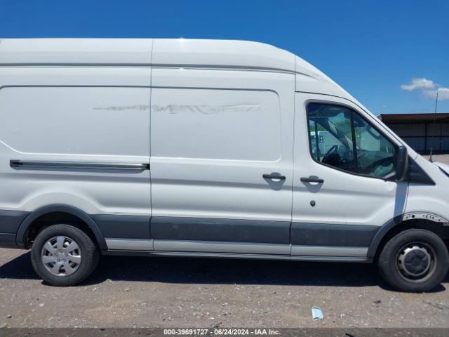 1FTYR2XG4JKA30874 Ford Transit-250