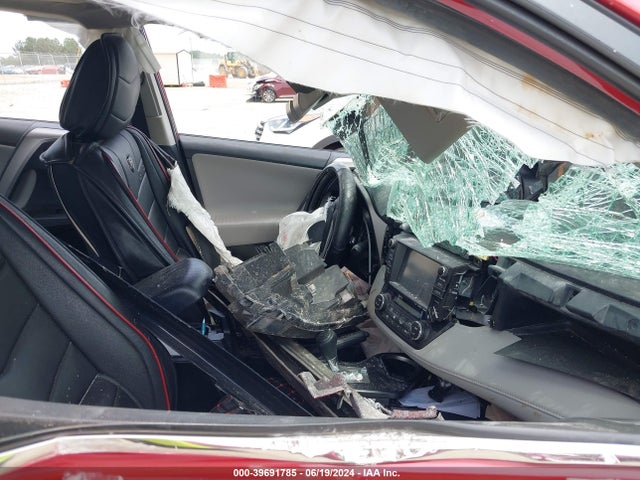 Toyota Rav4 Xle 2016 JTMRFREV2GJ064463 Image 5