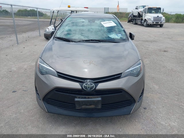 Toyota COROLLA LE 2018 5YFBURHEXJP828758 Image 12