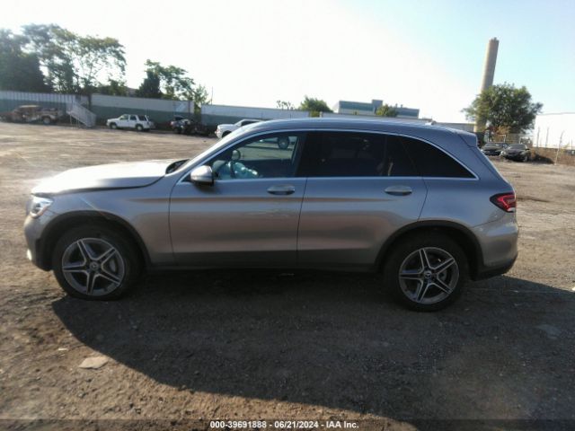 W1N0G8EB4NV394240 Mercedes-Benz Glc 300 4matic Suv