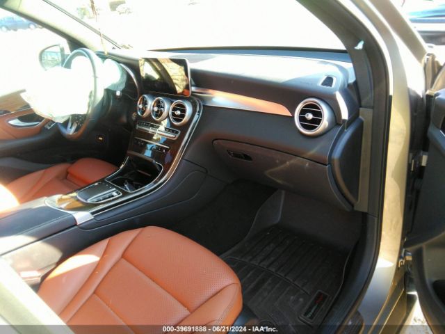 W1N0G8EB4NV394240 Mercedes-Benz Glc 300 4matic Suv