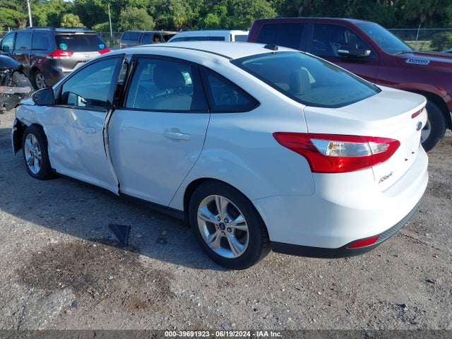 Ford FOCUS SE 2014 1FADP3F21EL312833 Image 3
