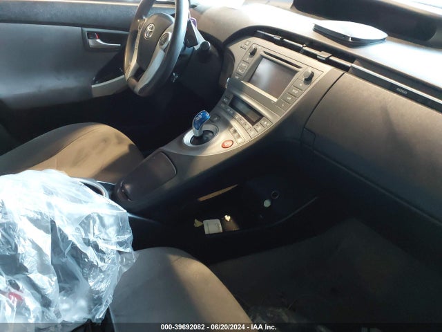 Toyota Prius Two 2015 JTDKN3DU3F1961591 Image 5