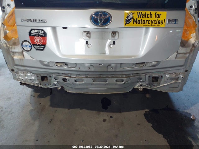 Toyota Prius Two 2015 JTDKN3DU3F1961591 Image 6
