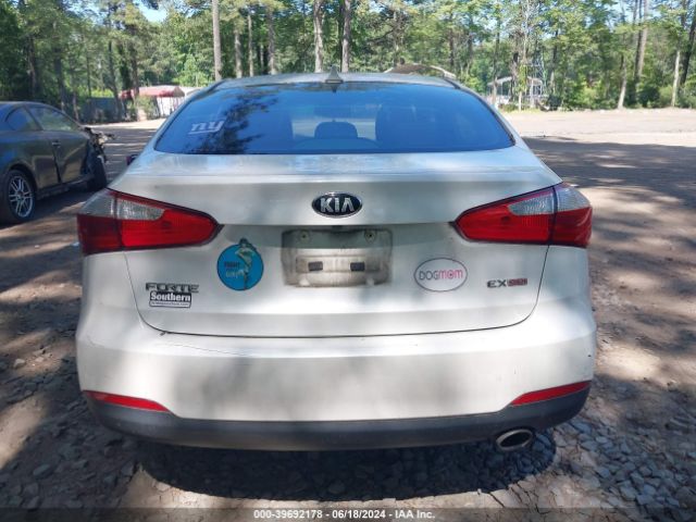 KNAFZ4A87E5195601 KIA FORTE EX