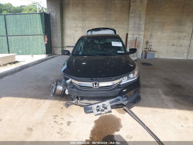 1HGCR2F38HA037093 Honda ACCORD LX