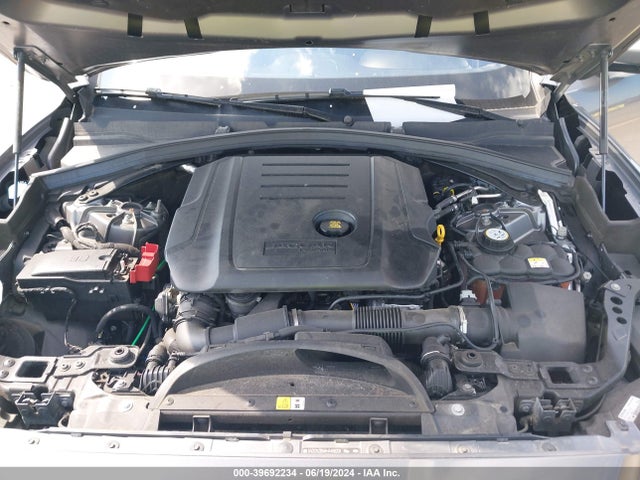 2017 JAGUAR F-PACE SADCK2BN4HA498208 Photo 9