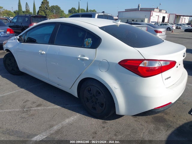 KIA FORTE LX 2016 KNAFK4A61G5595868 Image 3